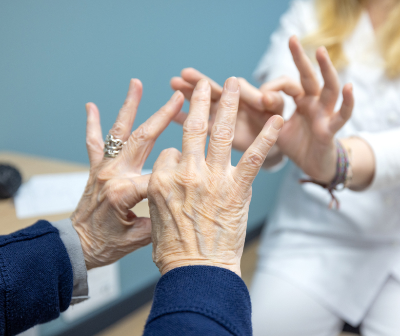 Prise en charge maladie de Parkinson | Clinalliance SMR | Île-de-France